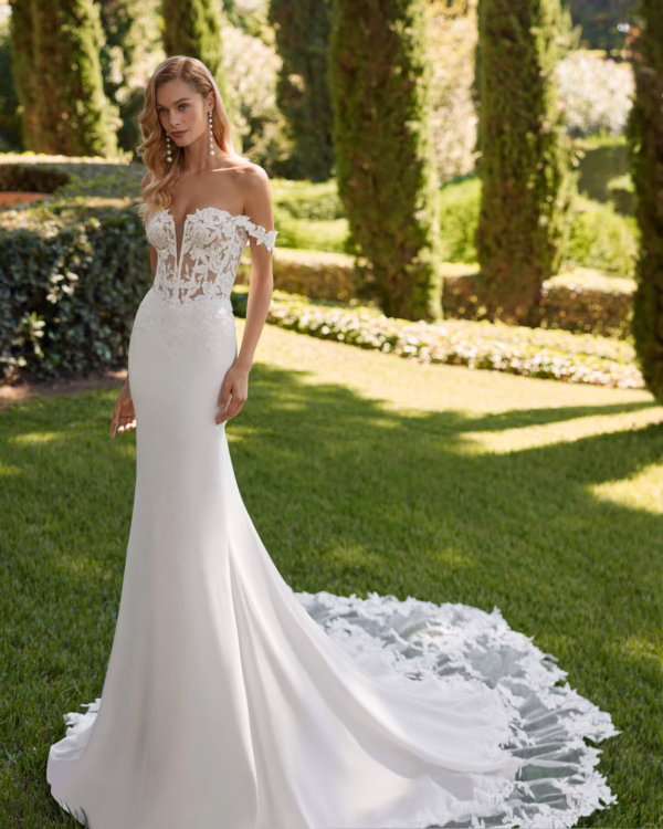 Vestido de novia de corte sirena y estilo sexy.