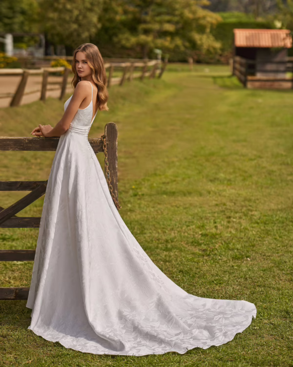 VESTIDO DE NOVIA NITHAN 2026 ALMA NOVIAS - Imagen 3