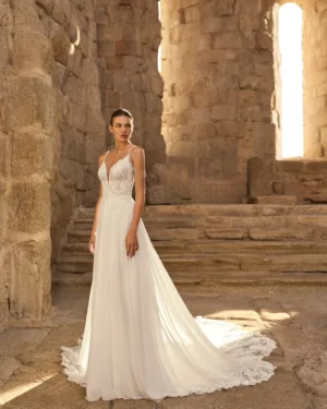 Vestido de novia de corte A y estilo fluido y romántico.
