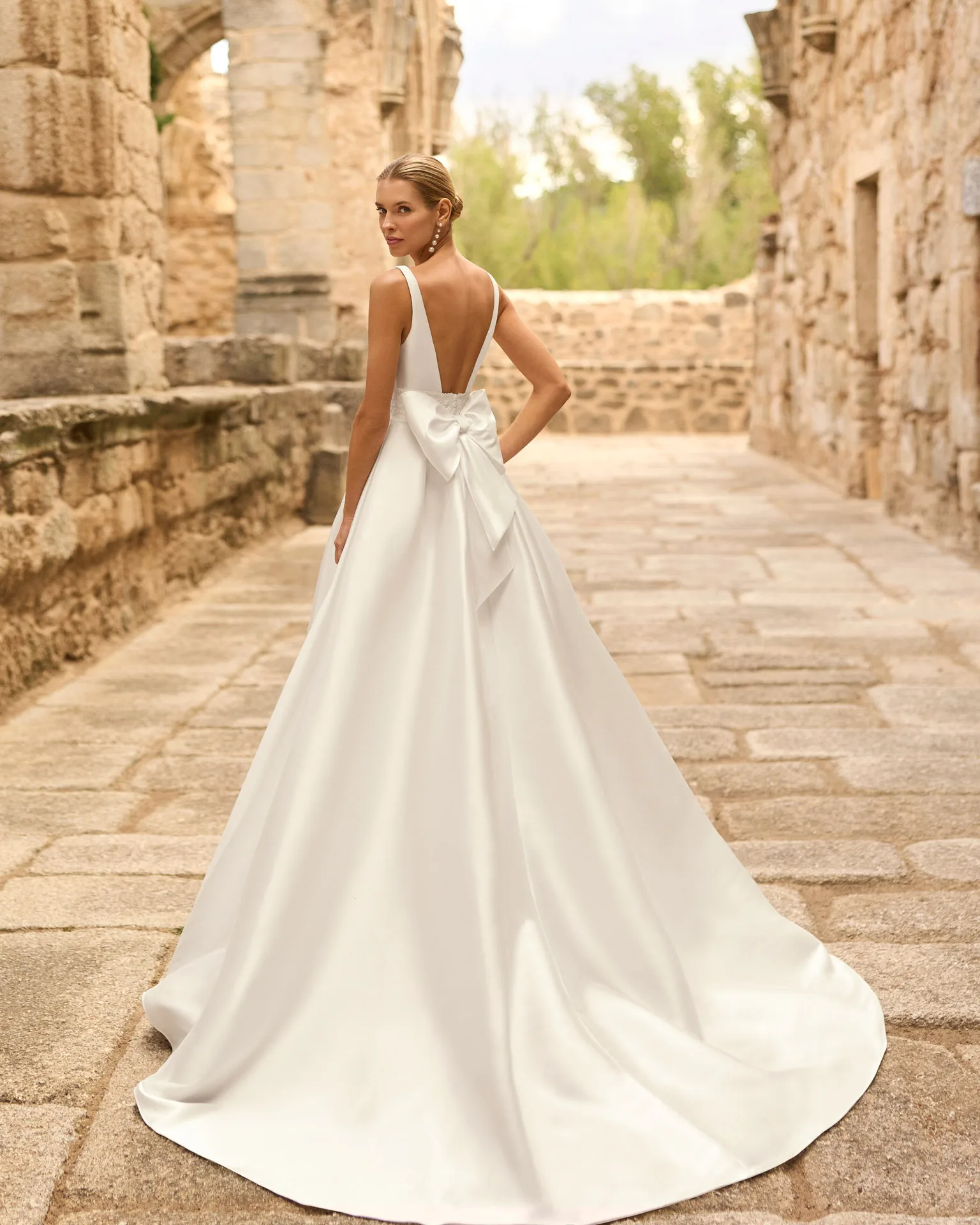 VESTIDO DE NOVIA PORTO ADRIANA ALIER 2027 - Imagen 3