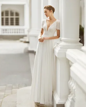 Vestido de novia de corte A y estilo romántico.