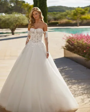 Vestido de novia de estilo princesa .